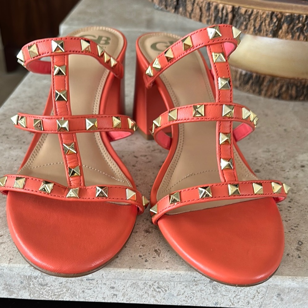 SALE 🎈🎈Gianni Bini Orange Heeled Sandals with Studded Straps